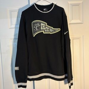 Nike Varsity Patch Crewneck Sweatshirt Size Mens Medium